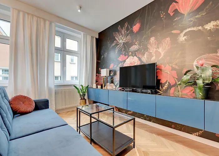 Old Town Powroznicza With Sauna & By Renters 아파트