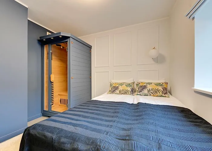 Old Town Powroznicza With Sauna & By Renters 아파트